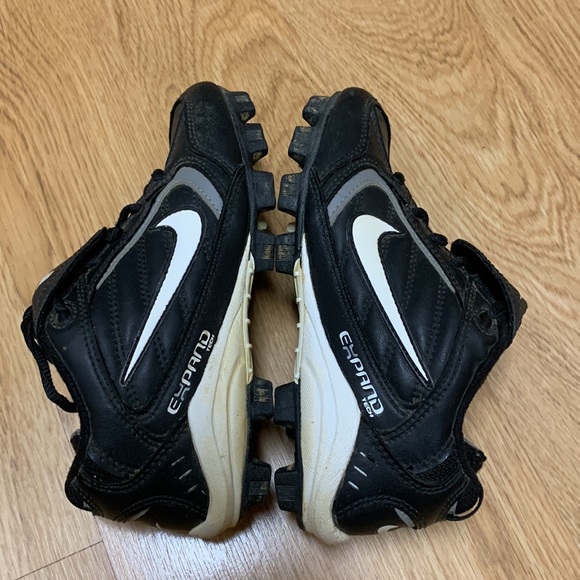 Nike Boys Cleats
Black - Size 1Y
Expand Tech - Picture 2 of 11